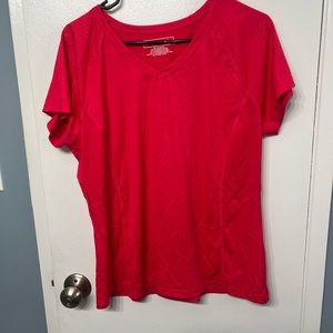 Tek Gear workout shirt 💕🌸